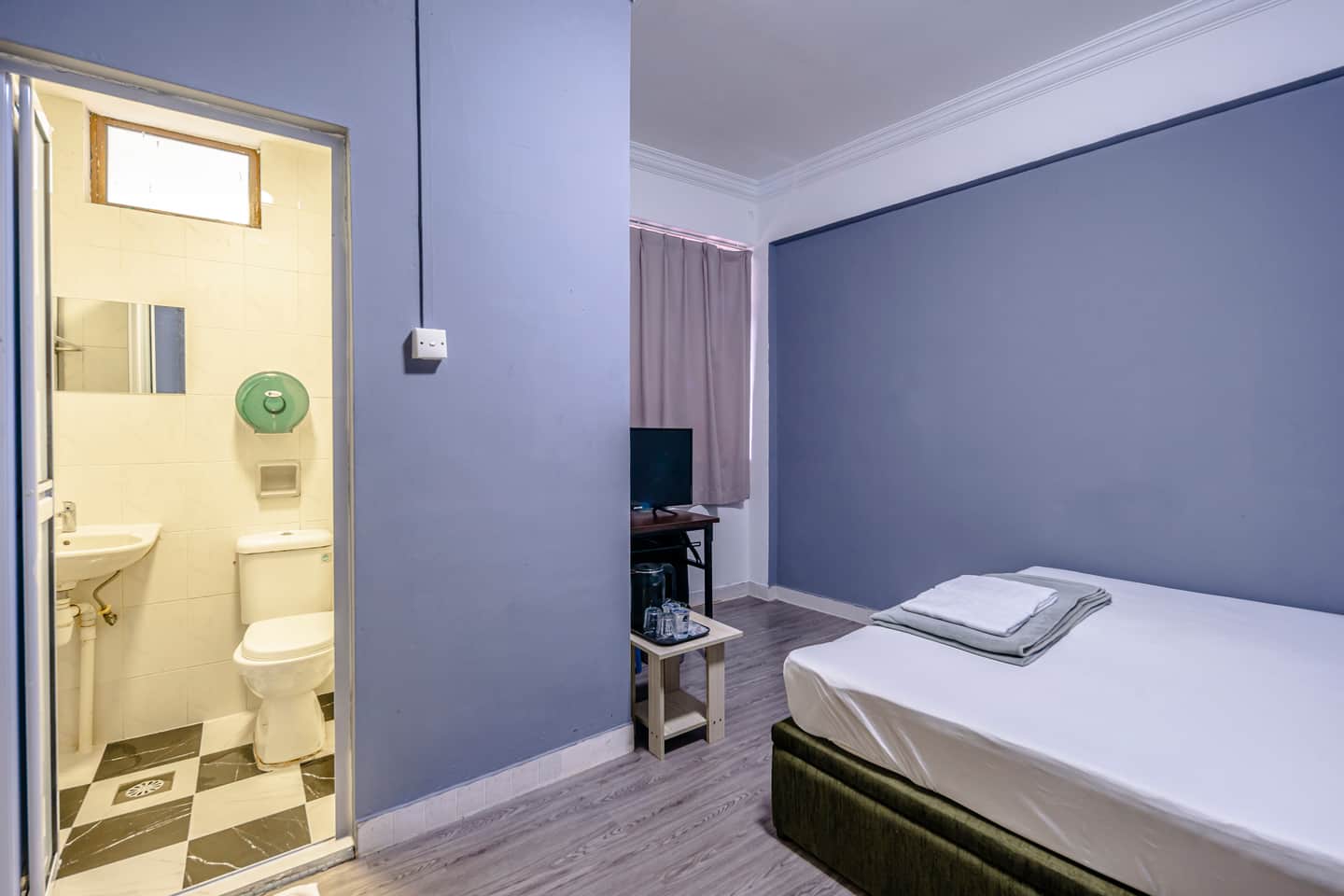 K Hotel 8