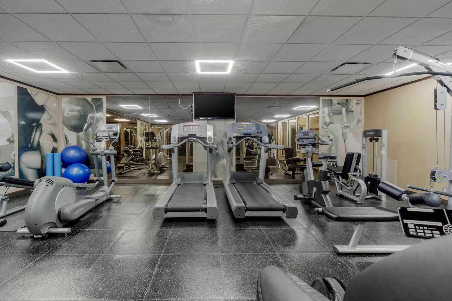 Best Western Premier Denham Inn & Suites