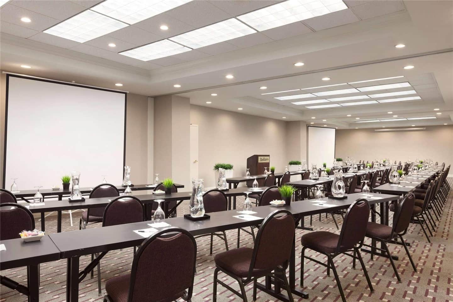 Radisson Hotel Phoenix Airport