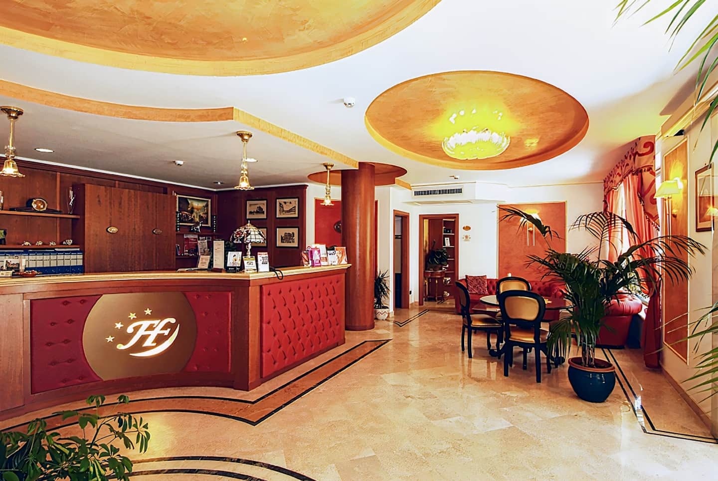 Fashion Hotel