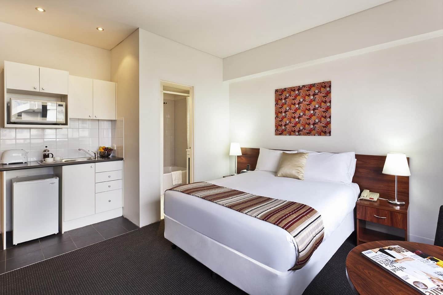 Macleay Hotel
