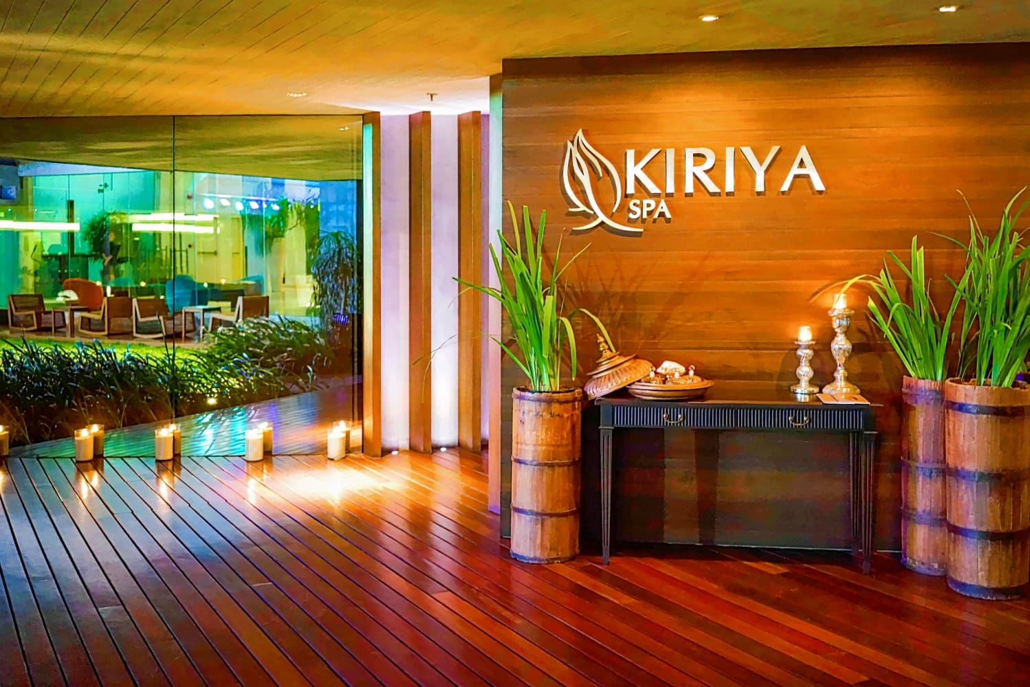 LiT BANGKOK Hotel