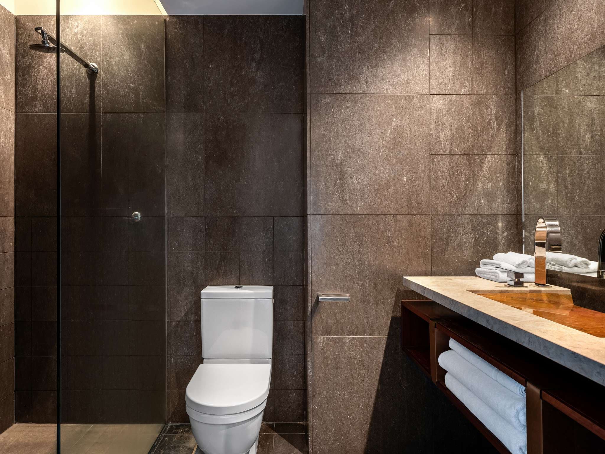 Peppers Gallery Hotel Canberra