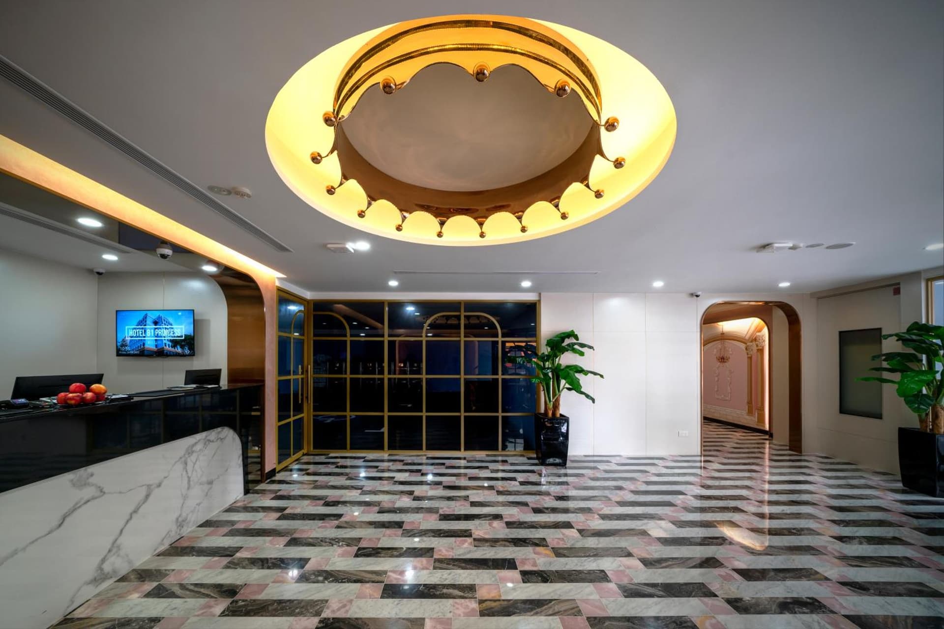 Hotel 81 Premier Princess
