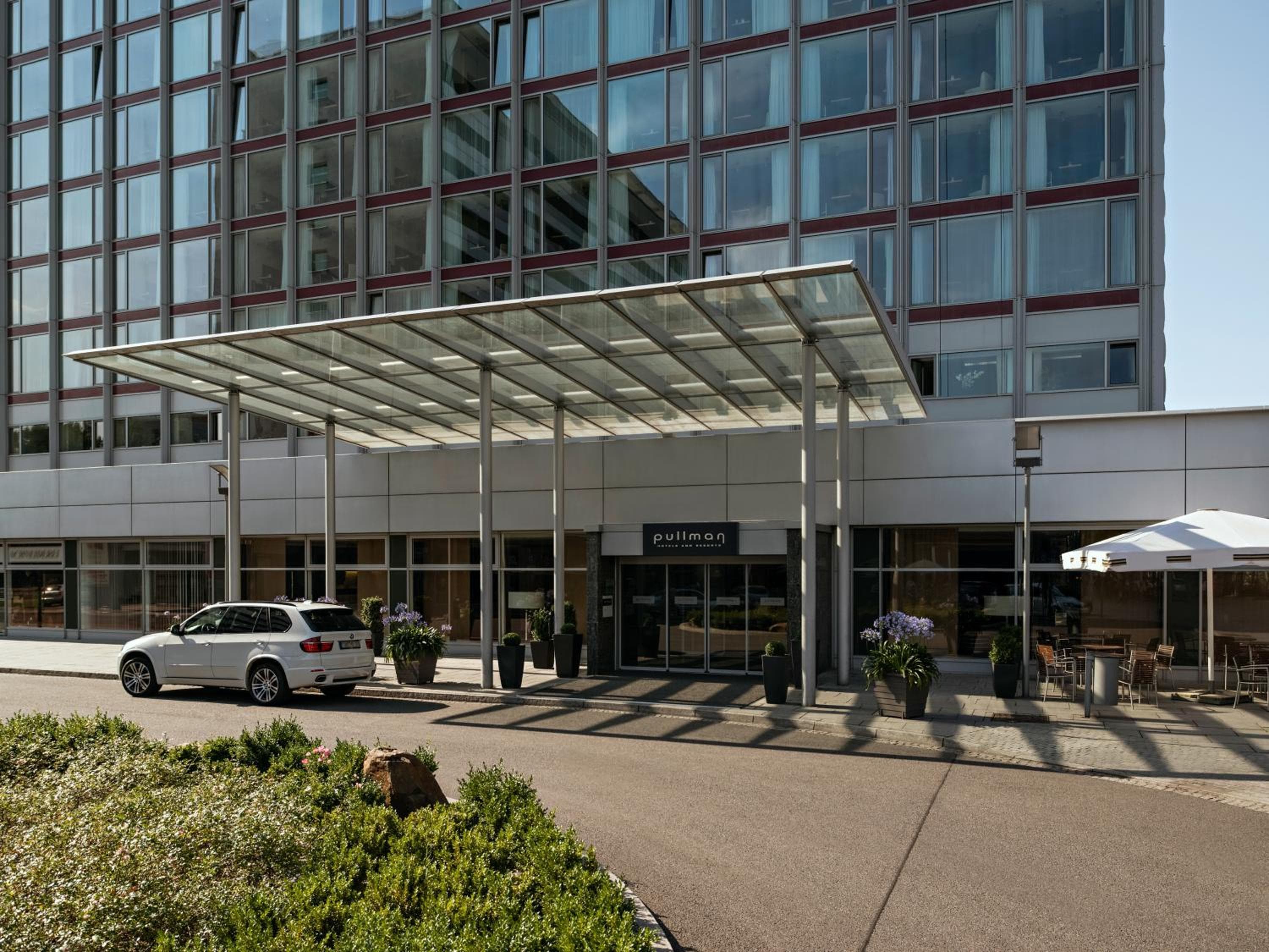 Occidental Dresden Newa