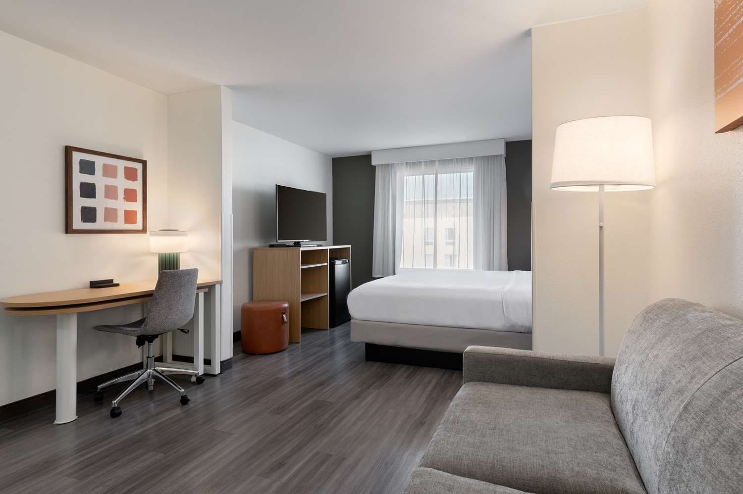 Spark by Hilton Savannah South I-95