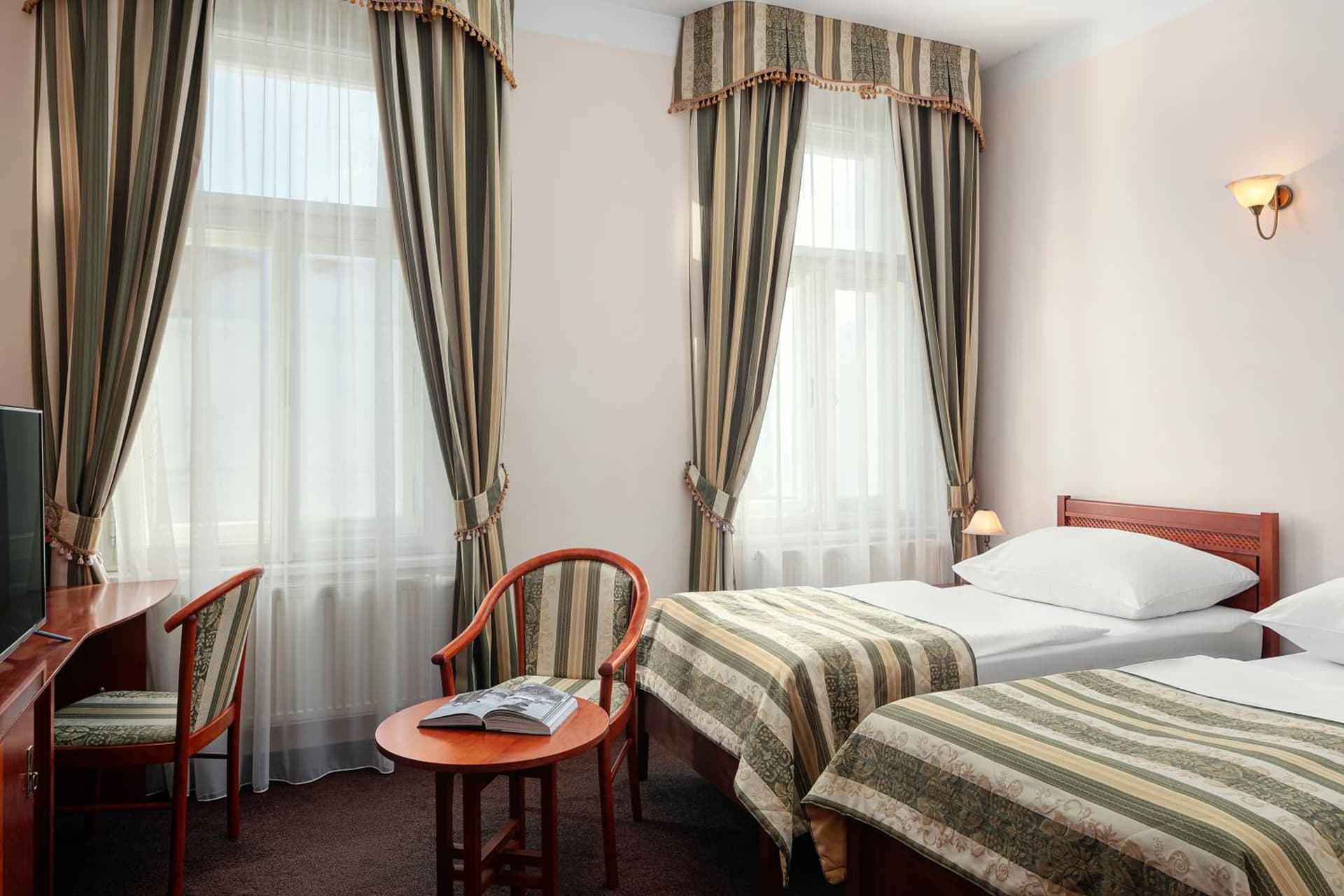 Amigo City Centre Hotel