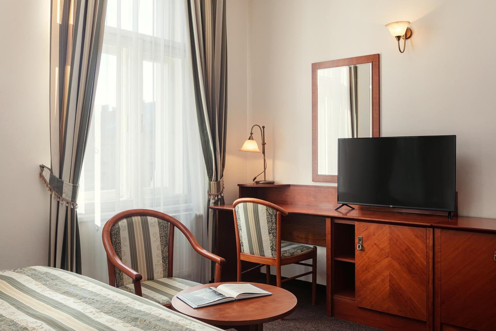 Amigo City Centre Hotel