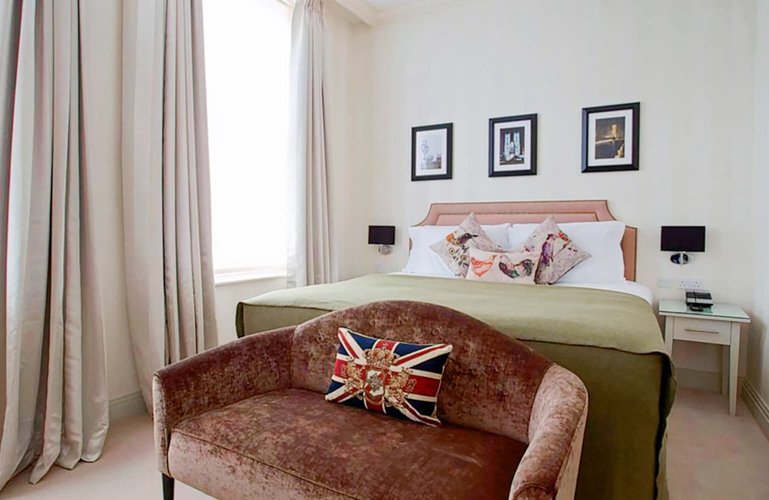 Hotel Xenia Autograph Collection