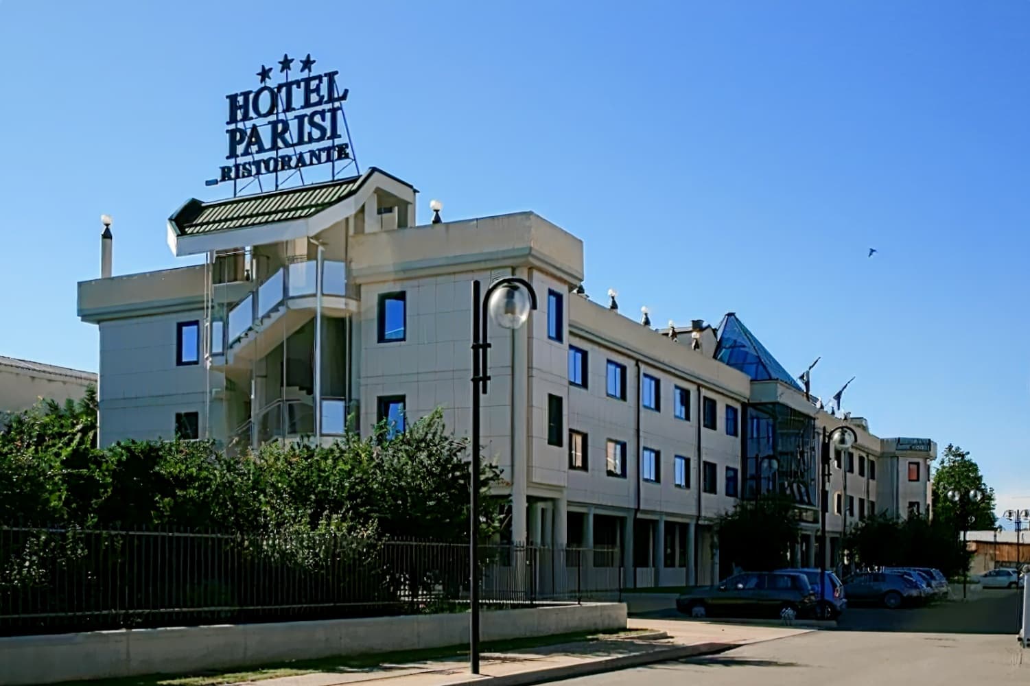 Hotel Parisi