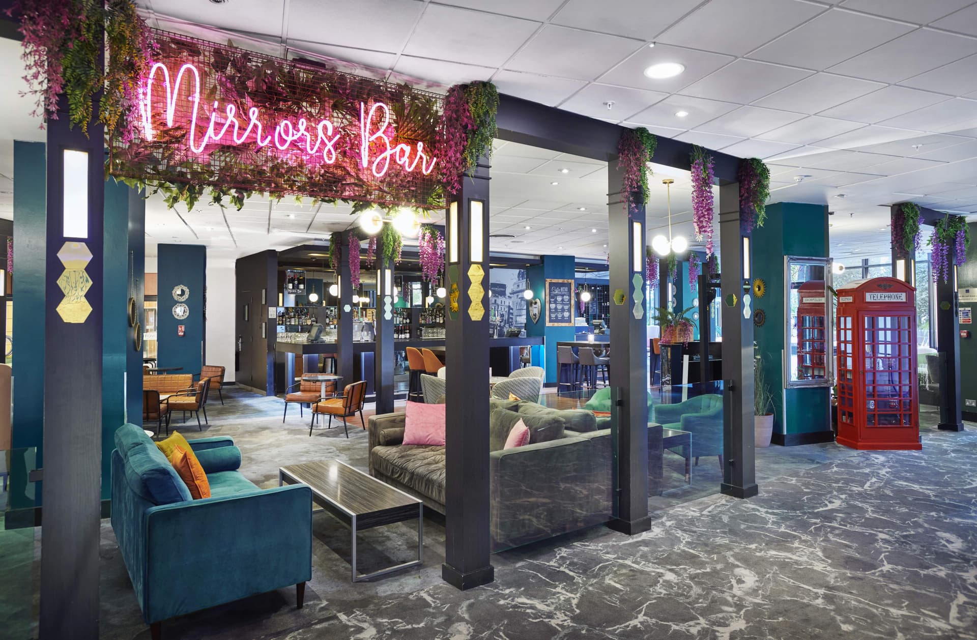 Novotel London West