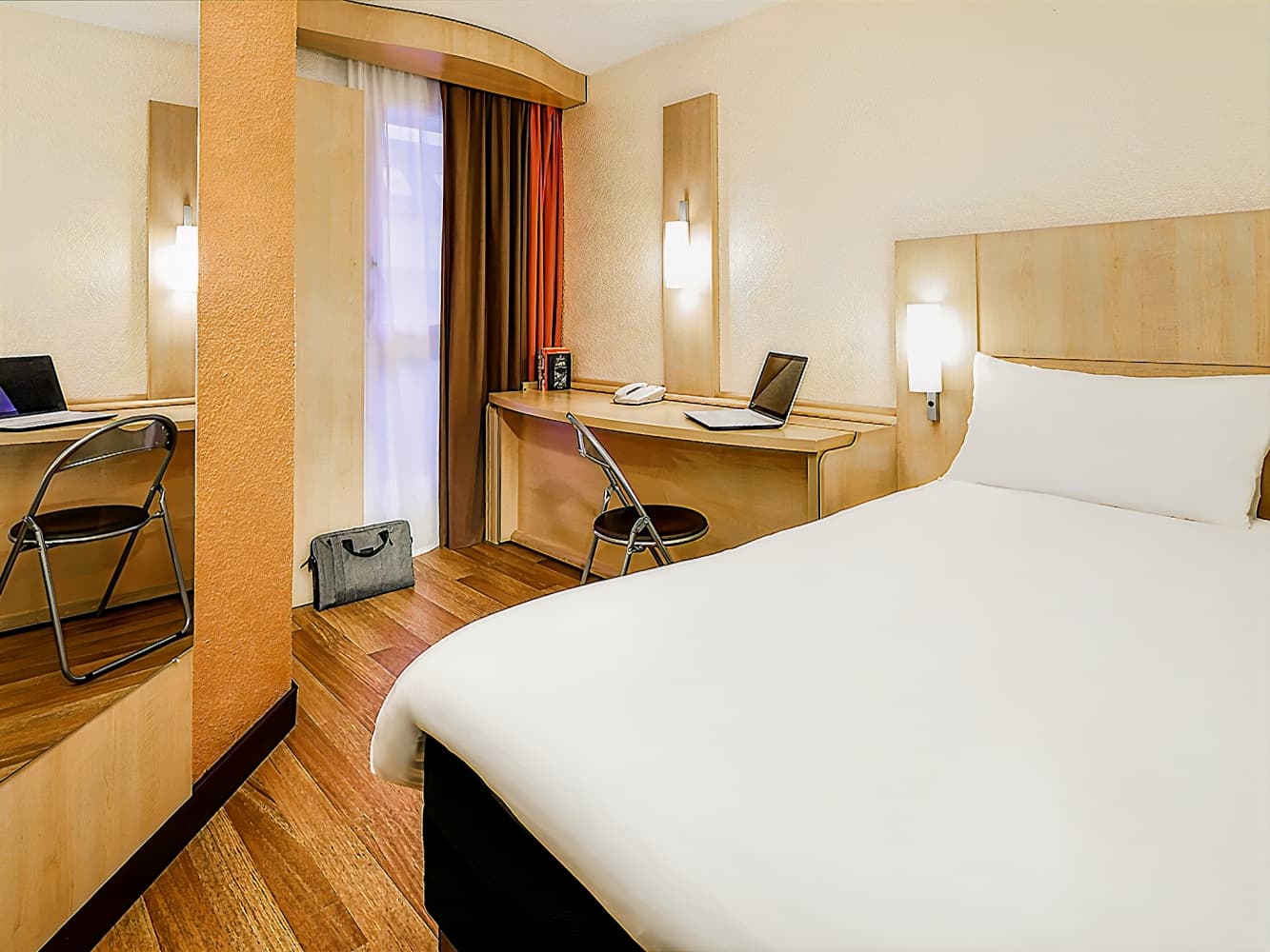 ibis Versailles Château