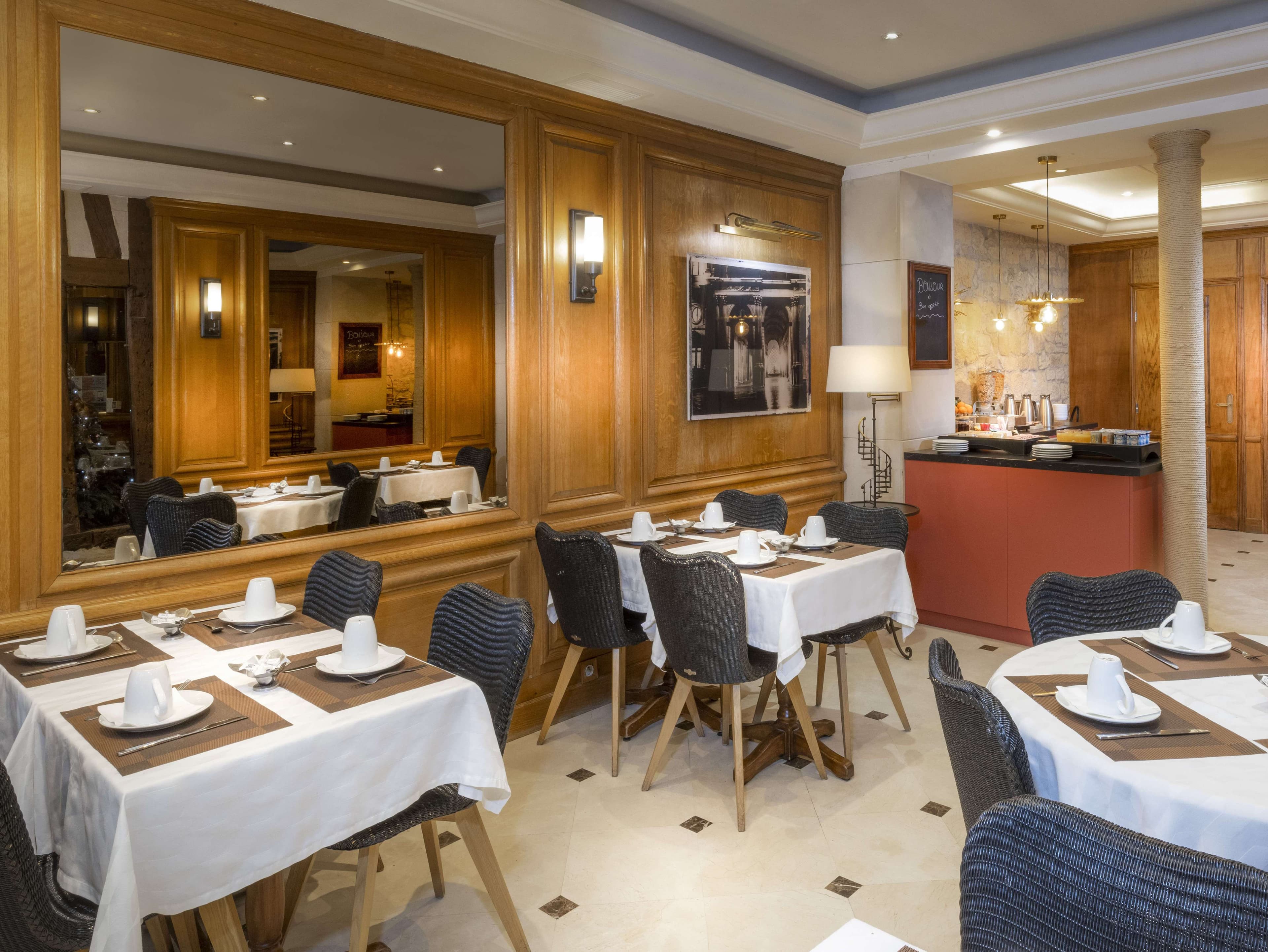 Dauphine Saint Germain