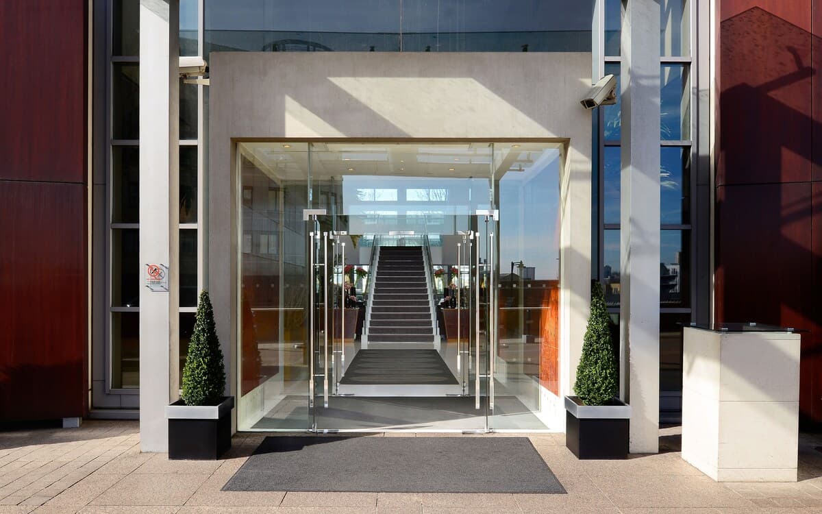 Canary Riverside Plaza London, Vignette Collection