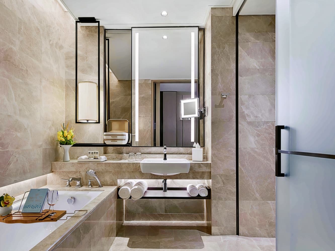 Sofitel Singapore City Centre