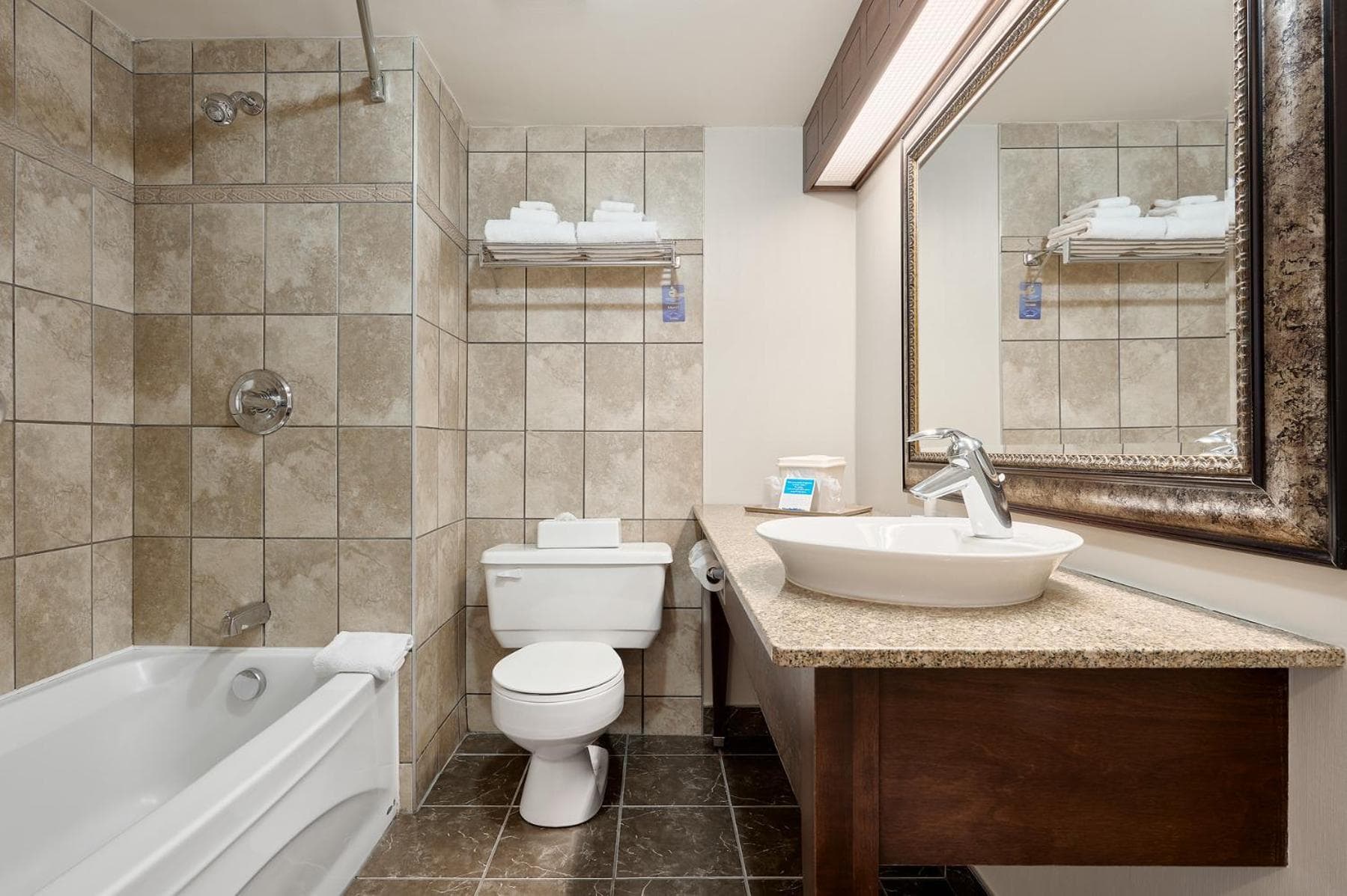 Travelodge Quebec City Hotel & Convention Centre by Wyndham