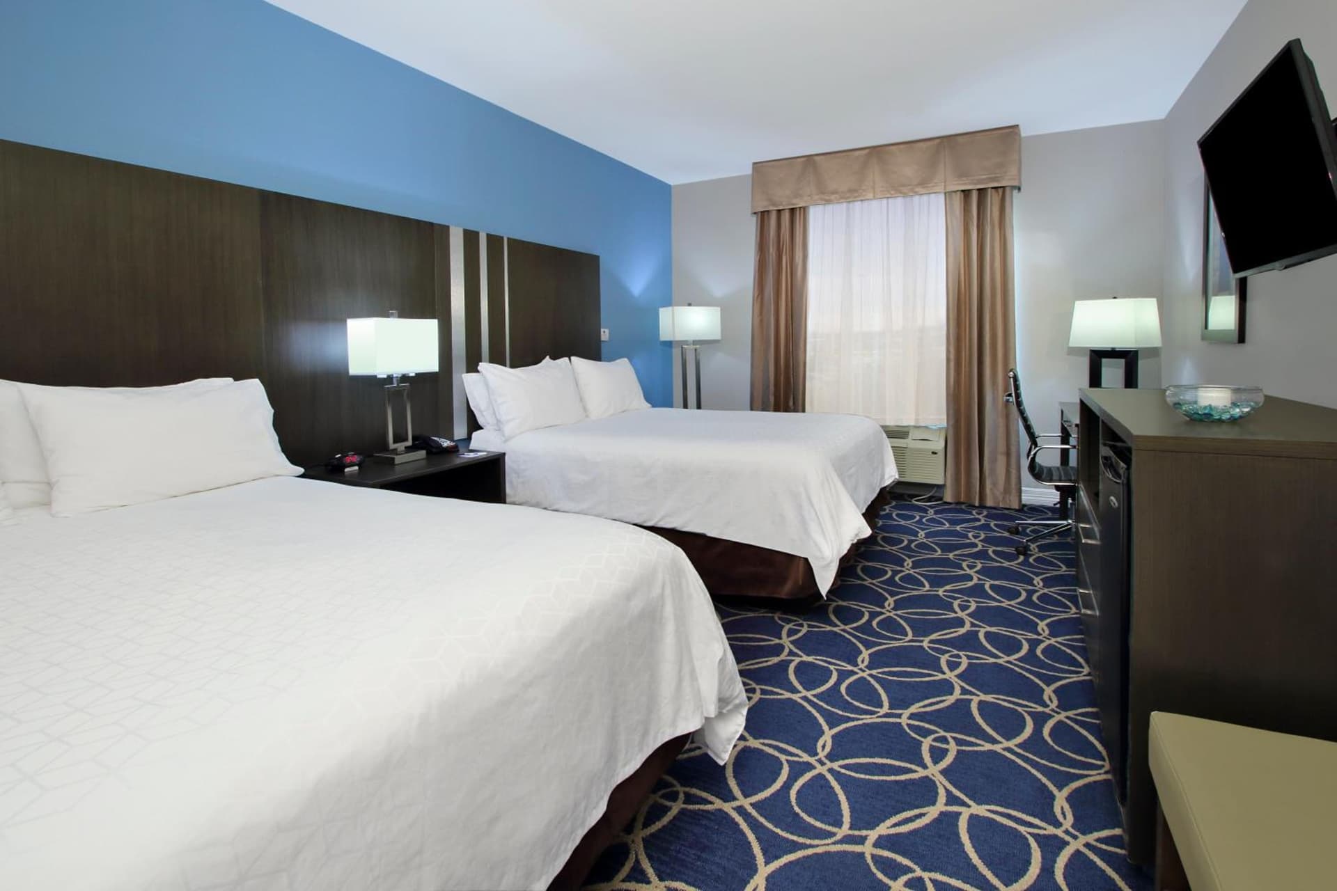 Holiday Inn Express & Suites Houston North IAH Area