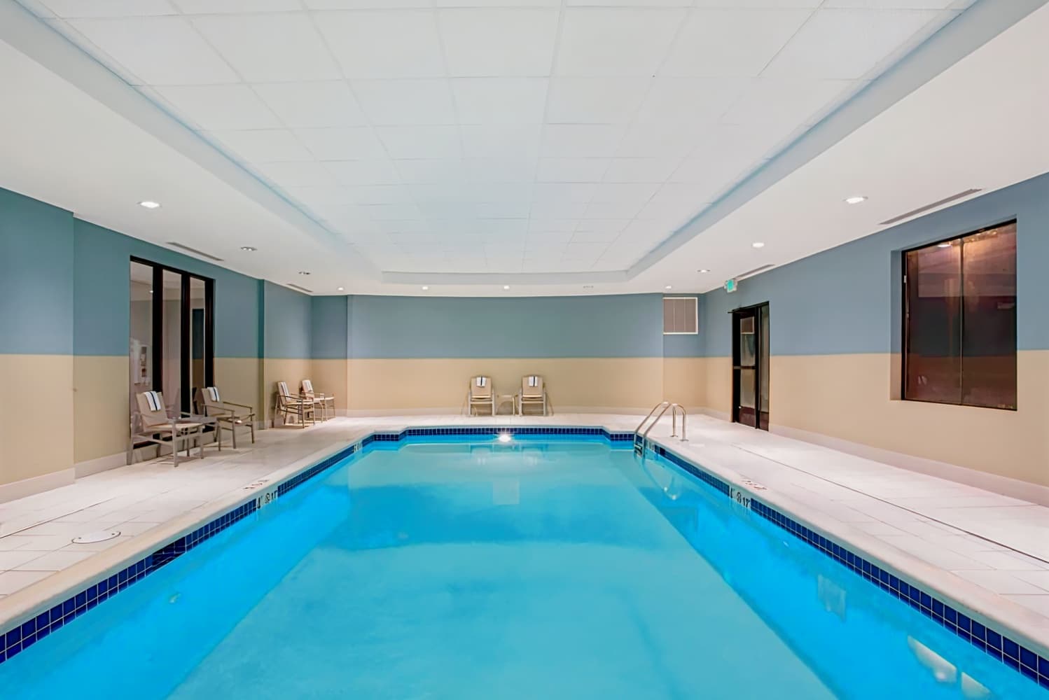 Holiday Inn Express & Suites Owings Mills-Baltimore Area