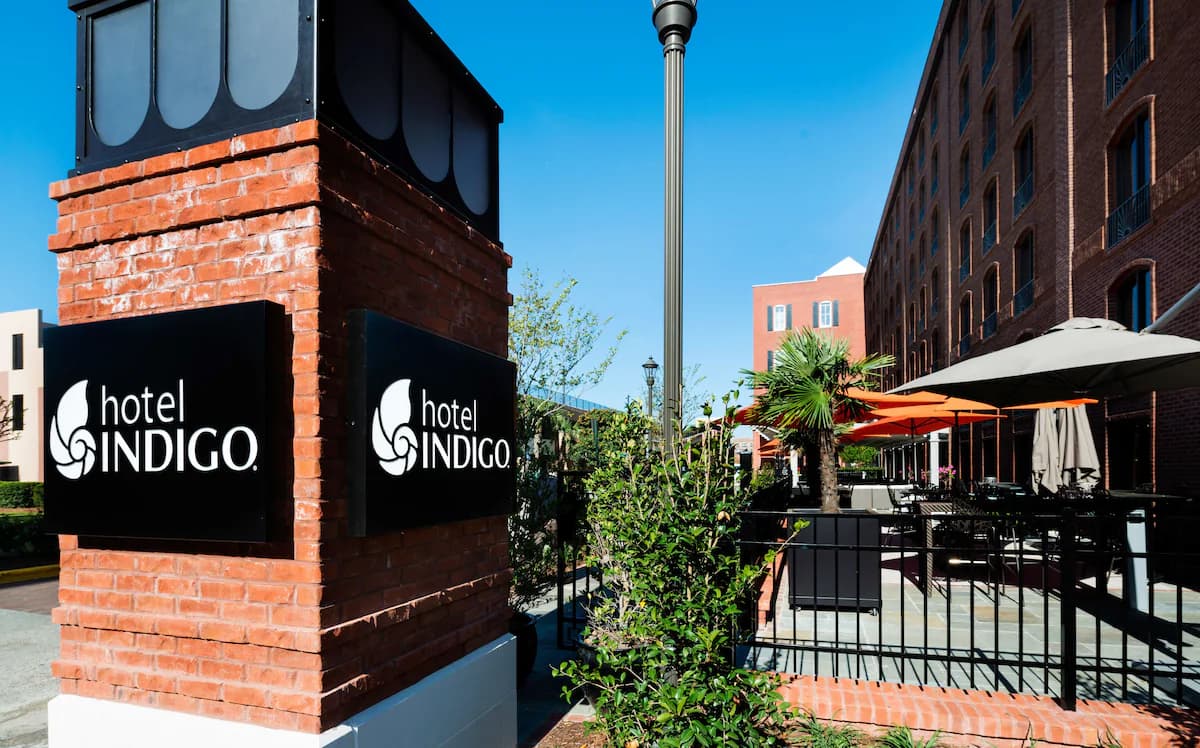 Hotel Indigo Savannah Historic District, an IHG Hotel