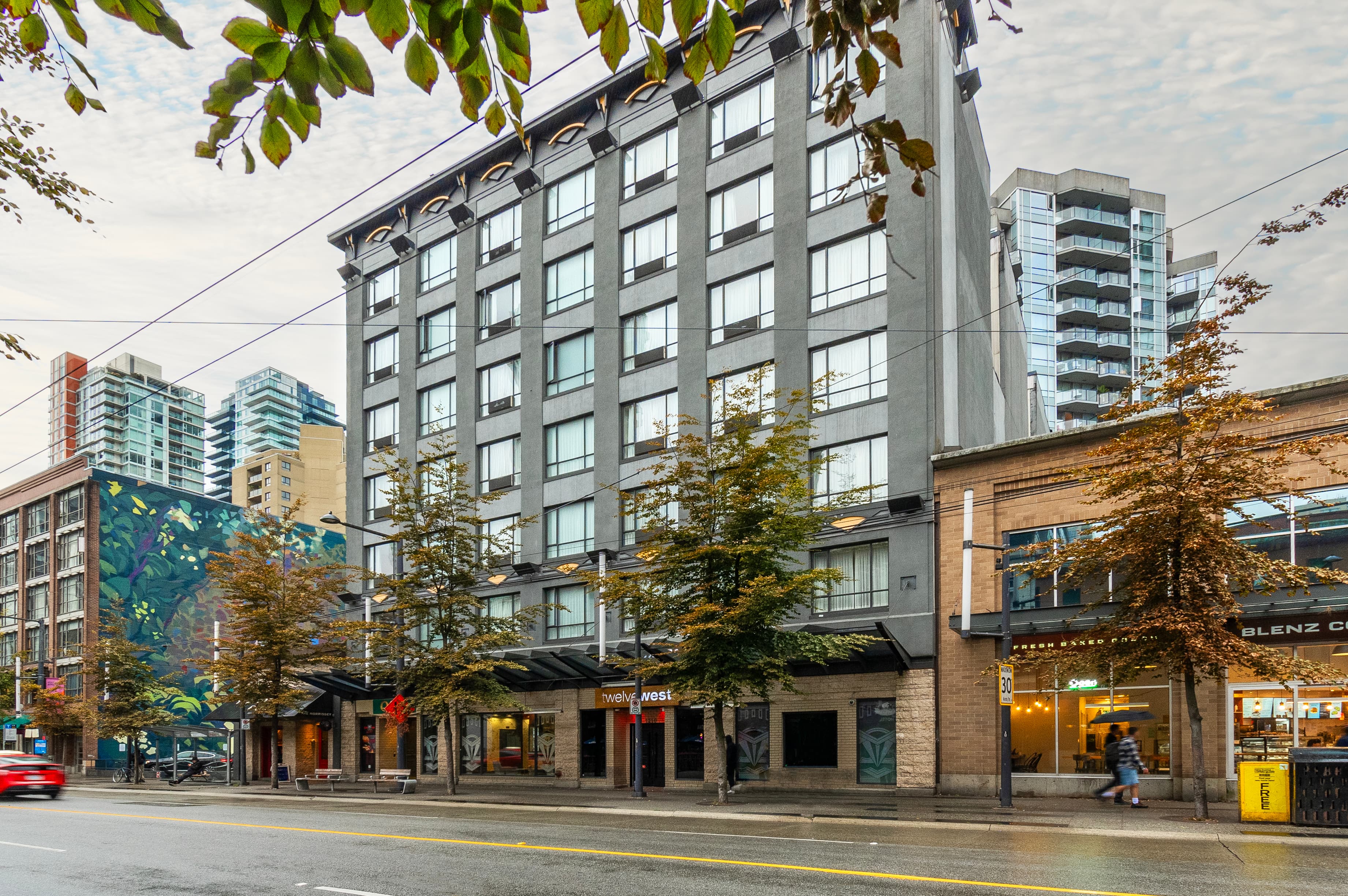Quality Inn & Suites Downtown Vancouver