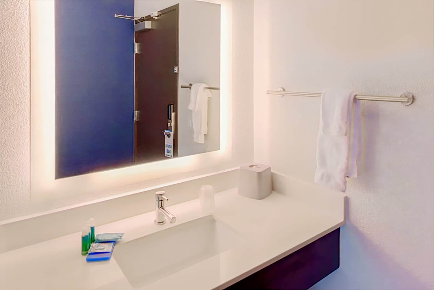 Holiday Inn Express Newberg - Wine Country