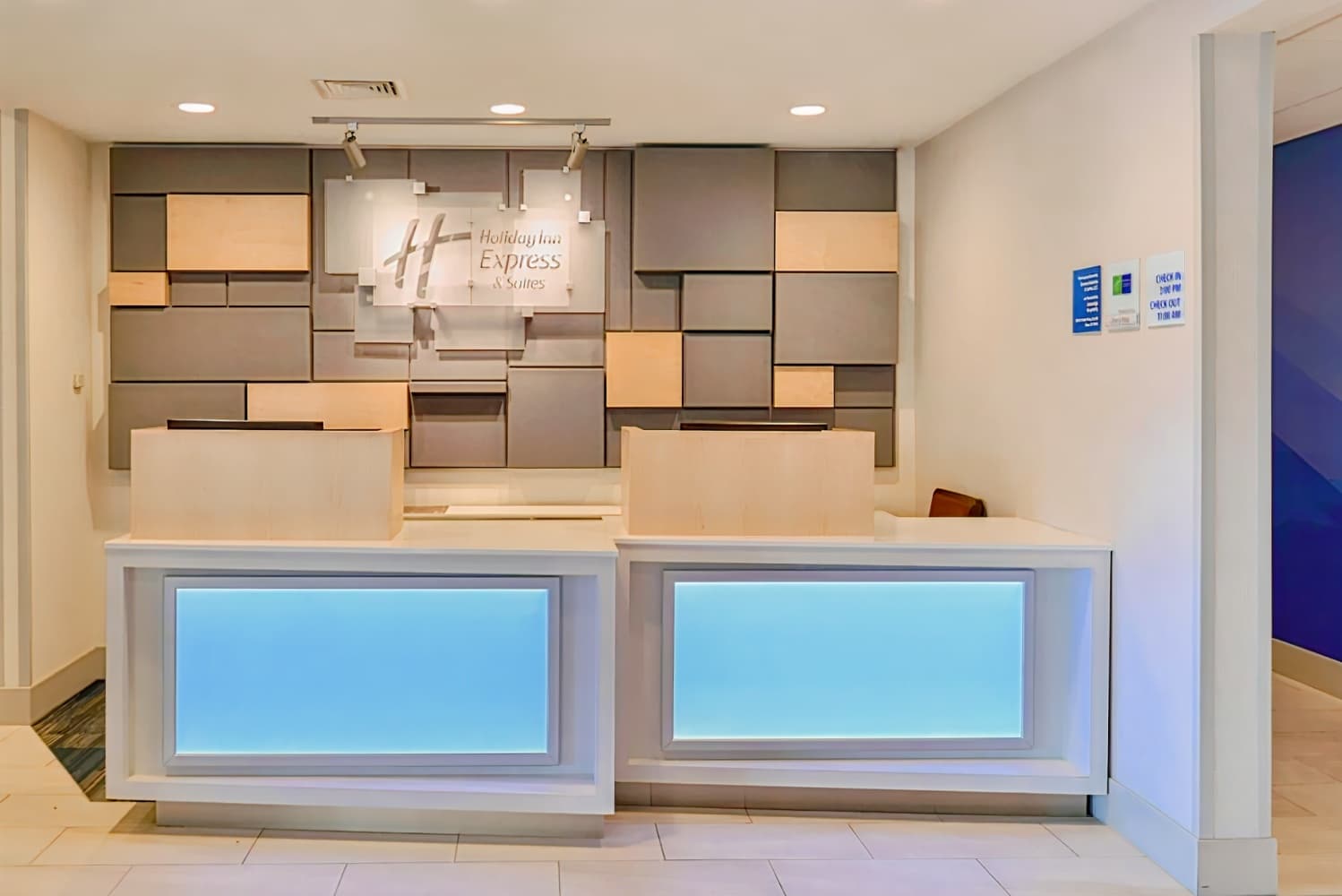 Holiday Inn Express Hotel and Suites Stevens Point