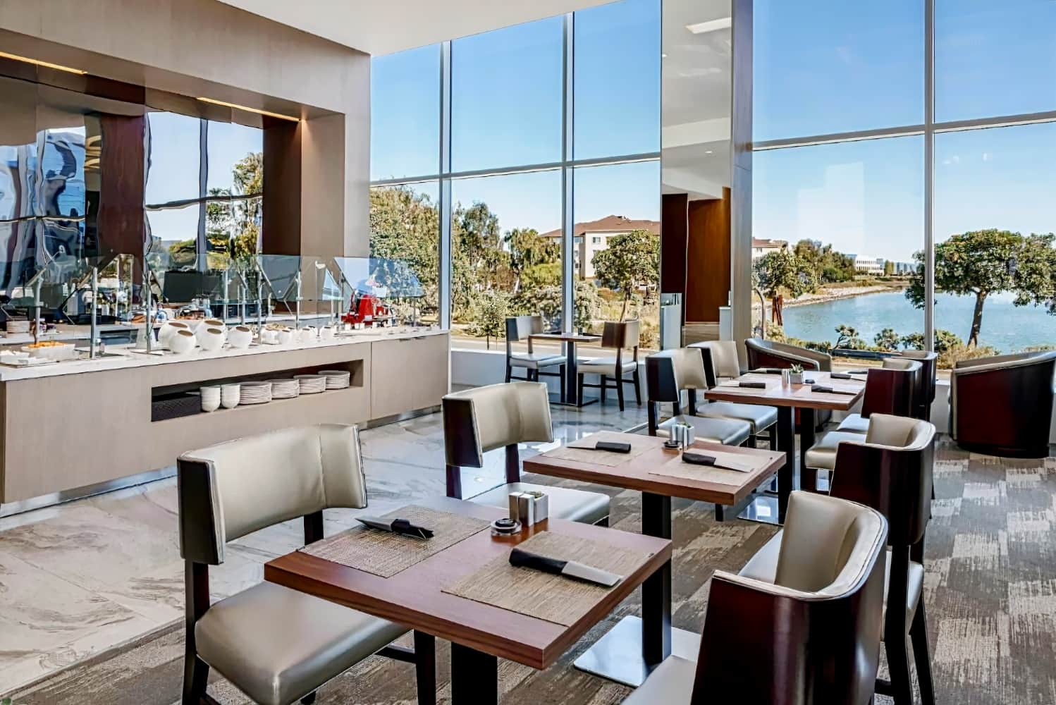 AC Hotel by Marriott San Francisco Airport/Oyster Point Waterfront