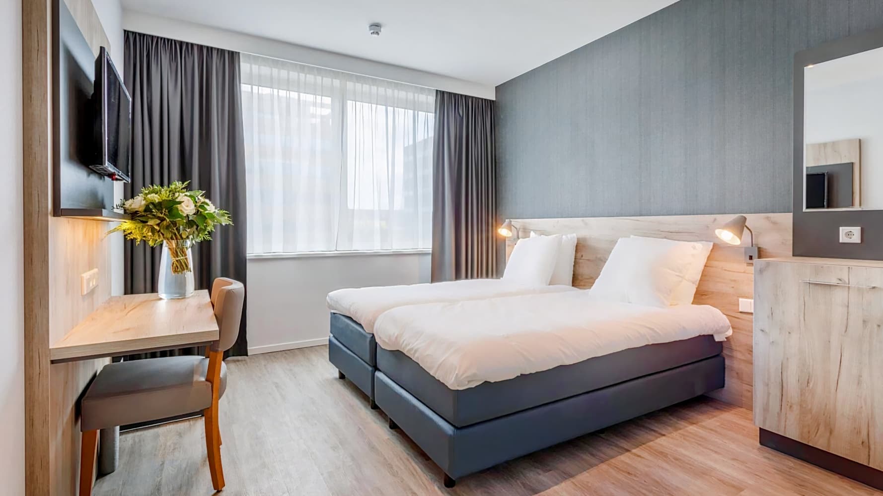 Joy hotel