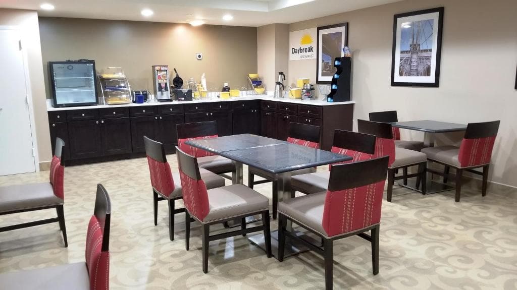 Days Inn by Wyndham Brooklyn Marine Park