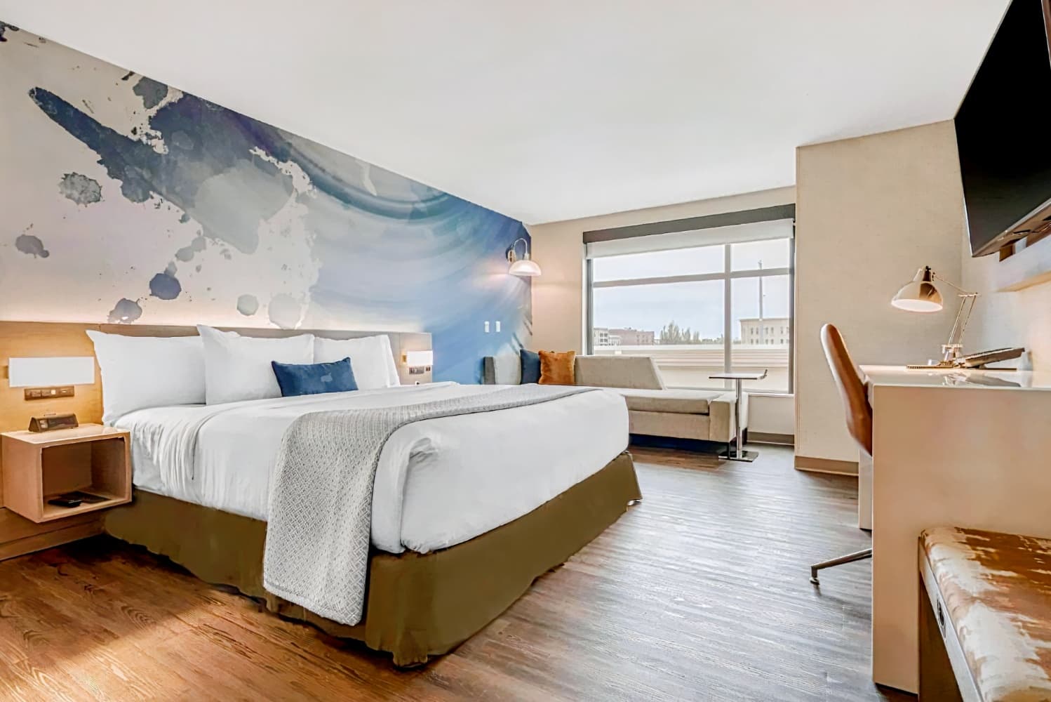 Cambria Hotel Milwaukee Downtown