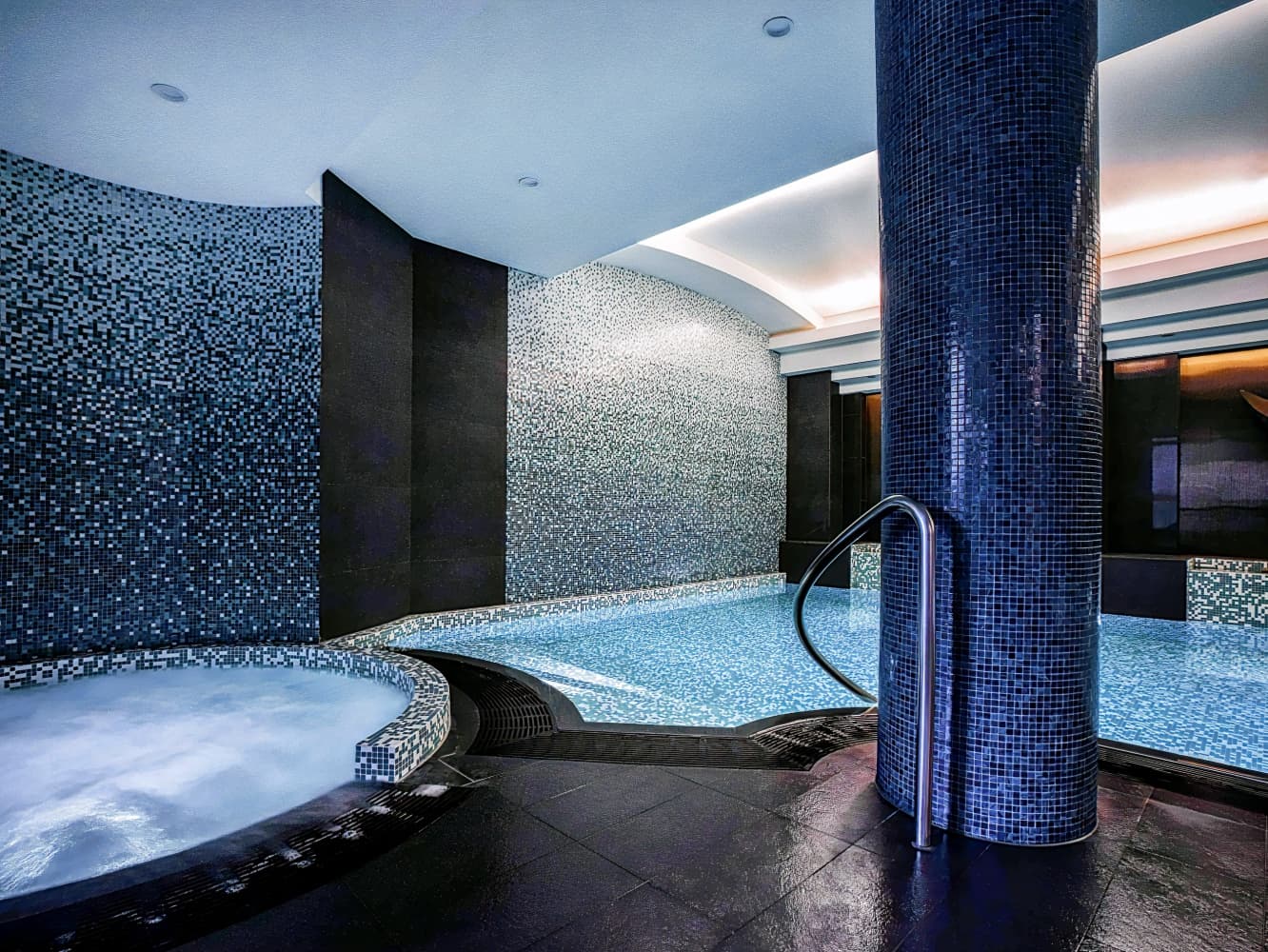 Quay West Suites Melbourne