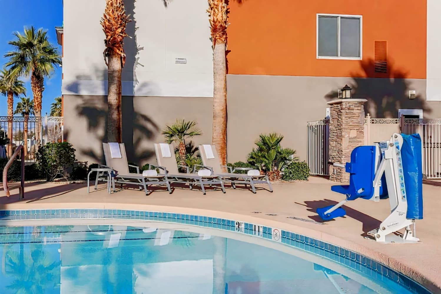 Holiday Inn Express Las Vegas - Stadium Area