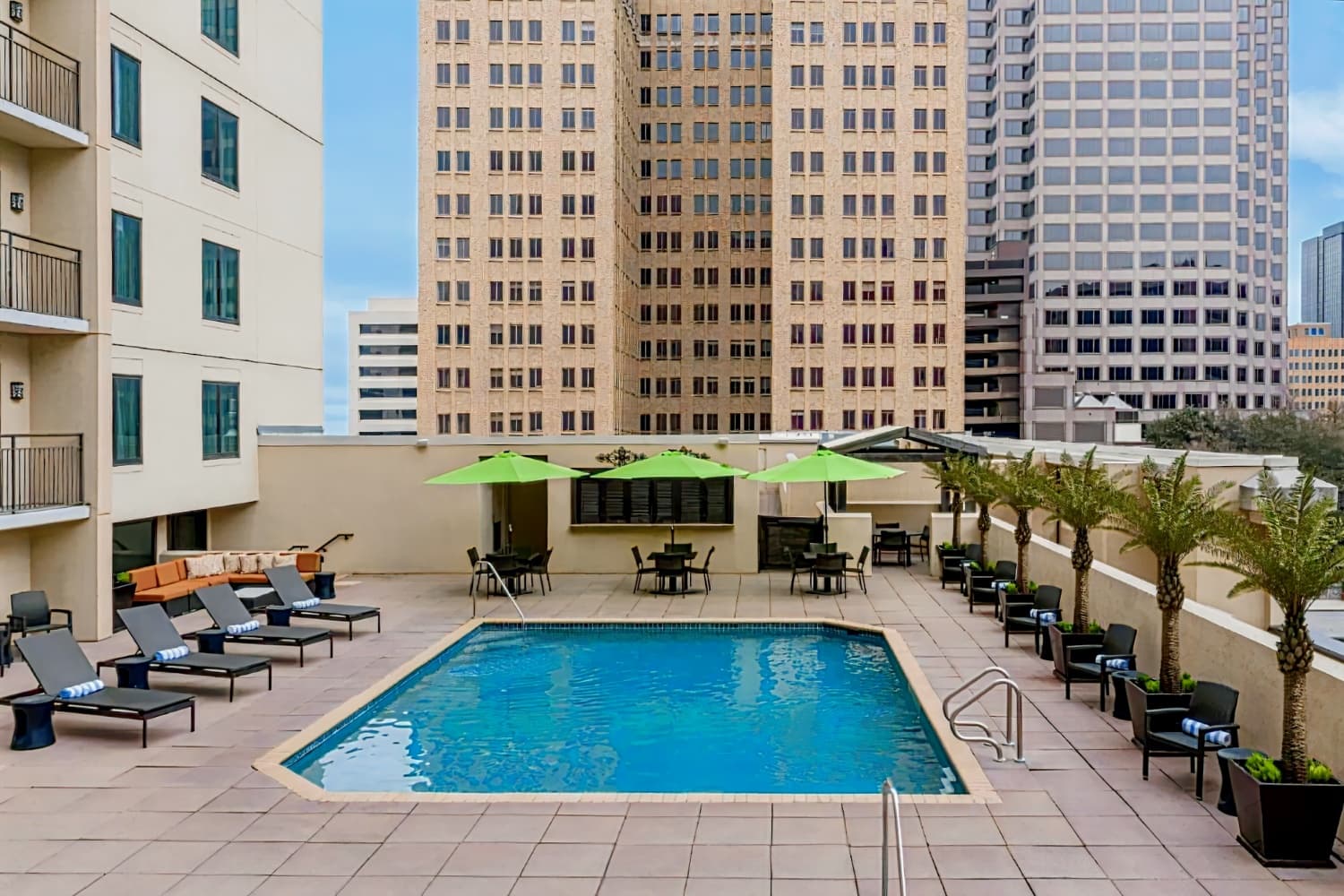 Embassy Suites by Hilton San Antonio Riverwalk Downtow