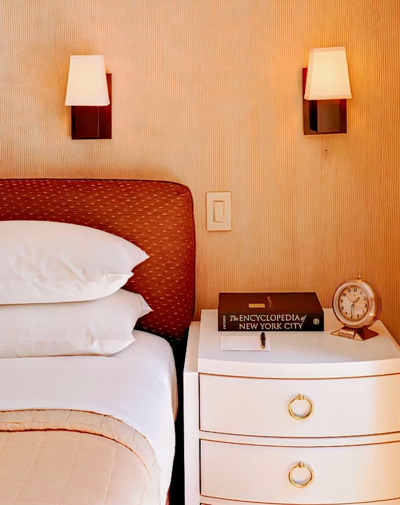 City Club Hotel