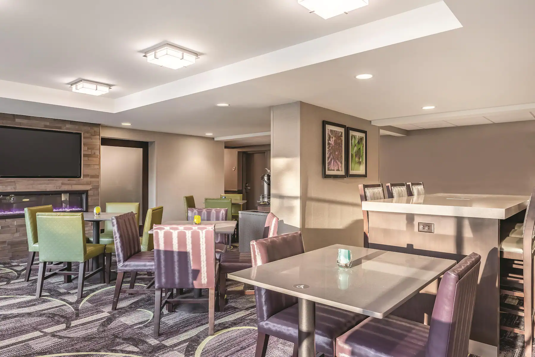 La Quinta Inn & Suites by Wyndham Columbia / Fort Meade