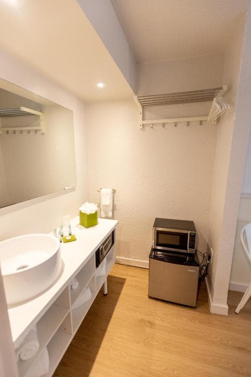 Travelodge by Wyndham Orlando Lake Buena Vista South