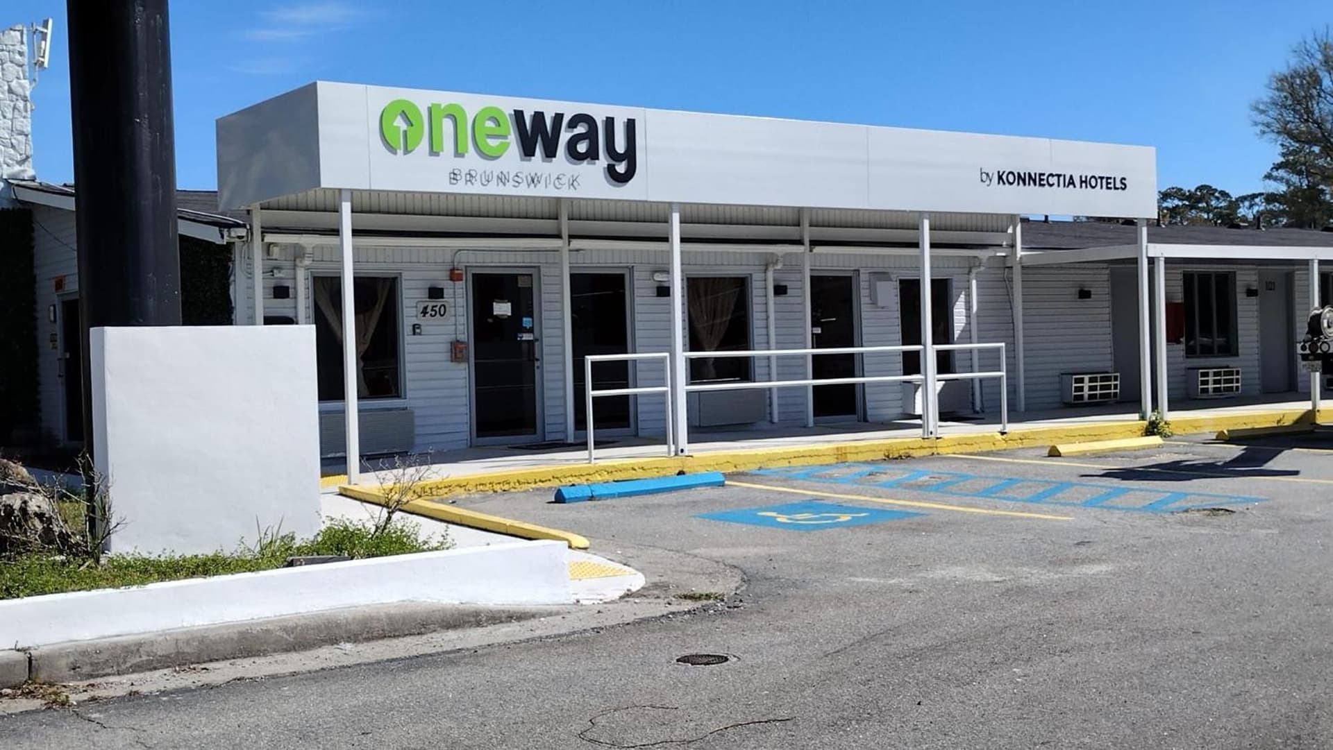 Oneway Brunswick