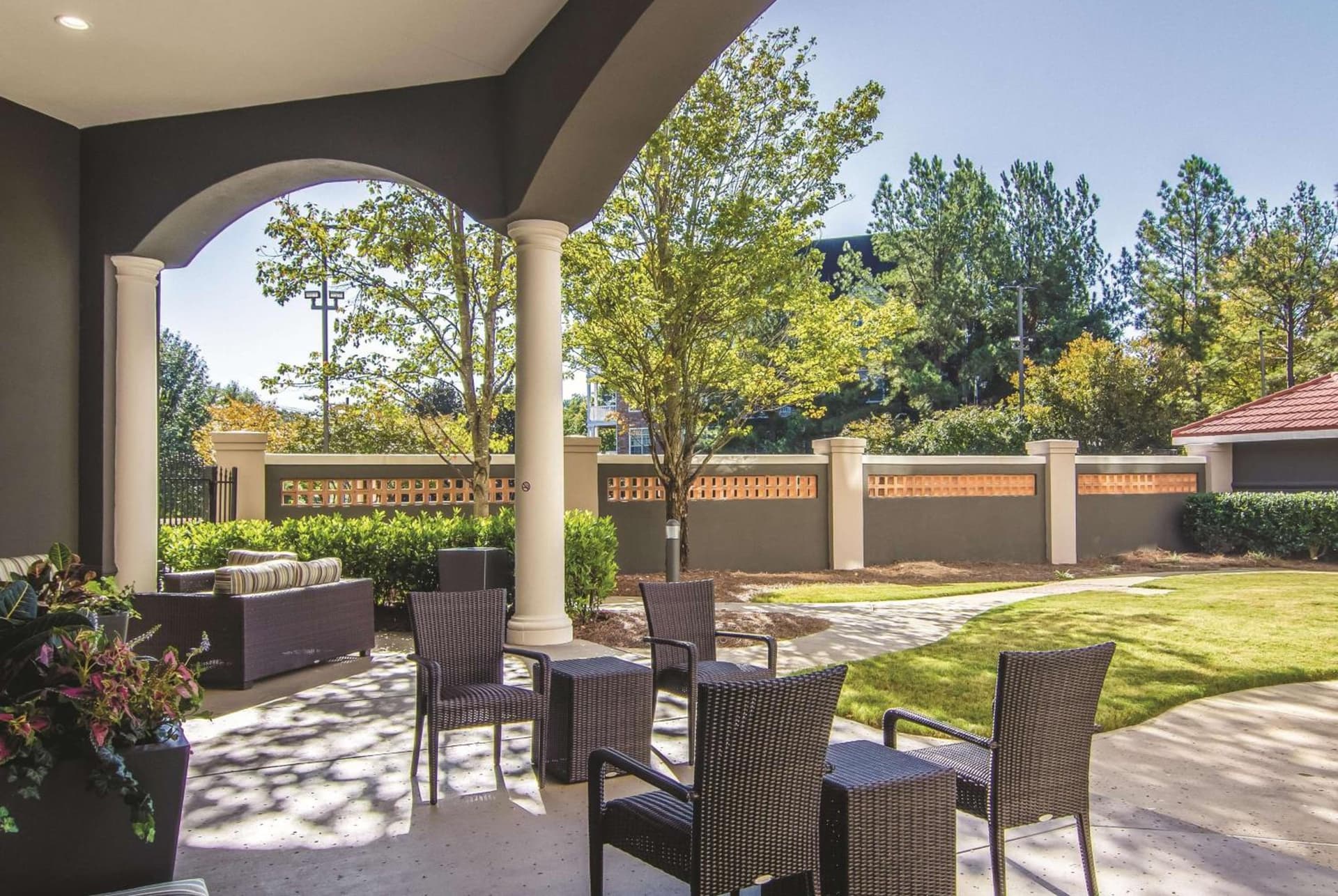La Quinta Inn and Suites by Wyndham Atlanta Perimeter Medical