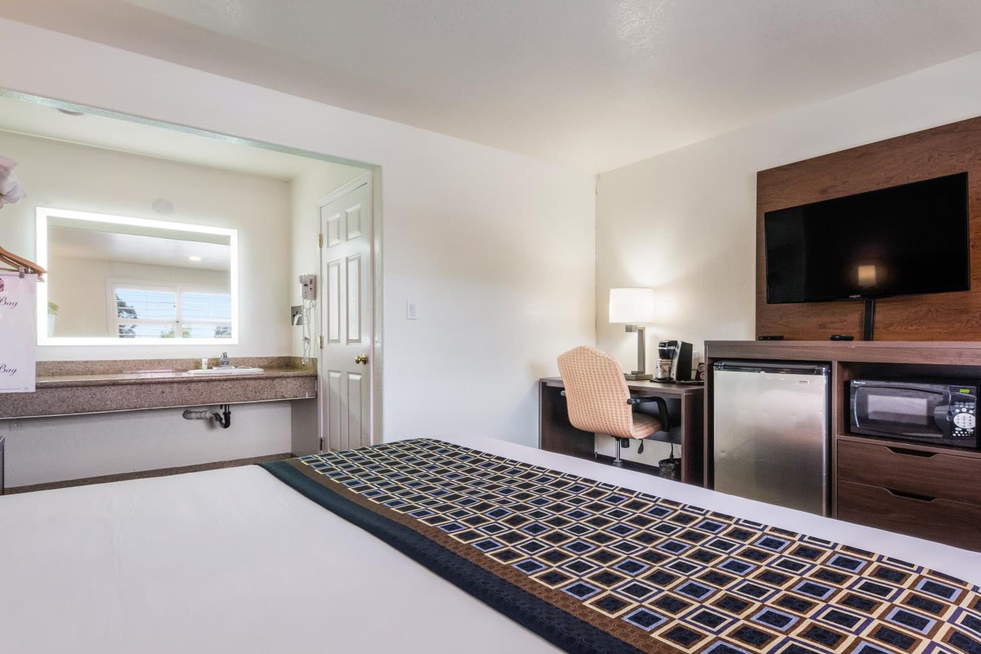 Rodeway Inn near Downtown Monterey