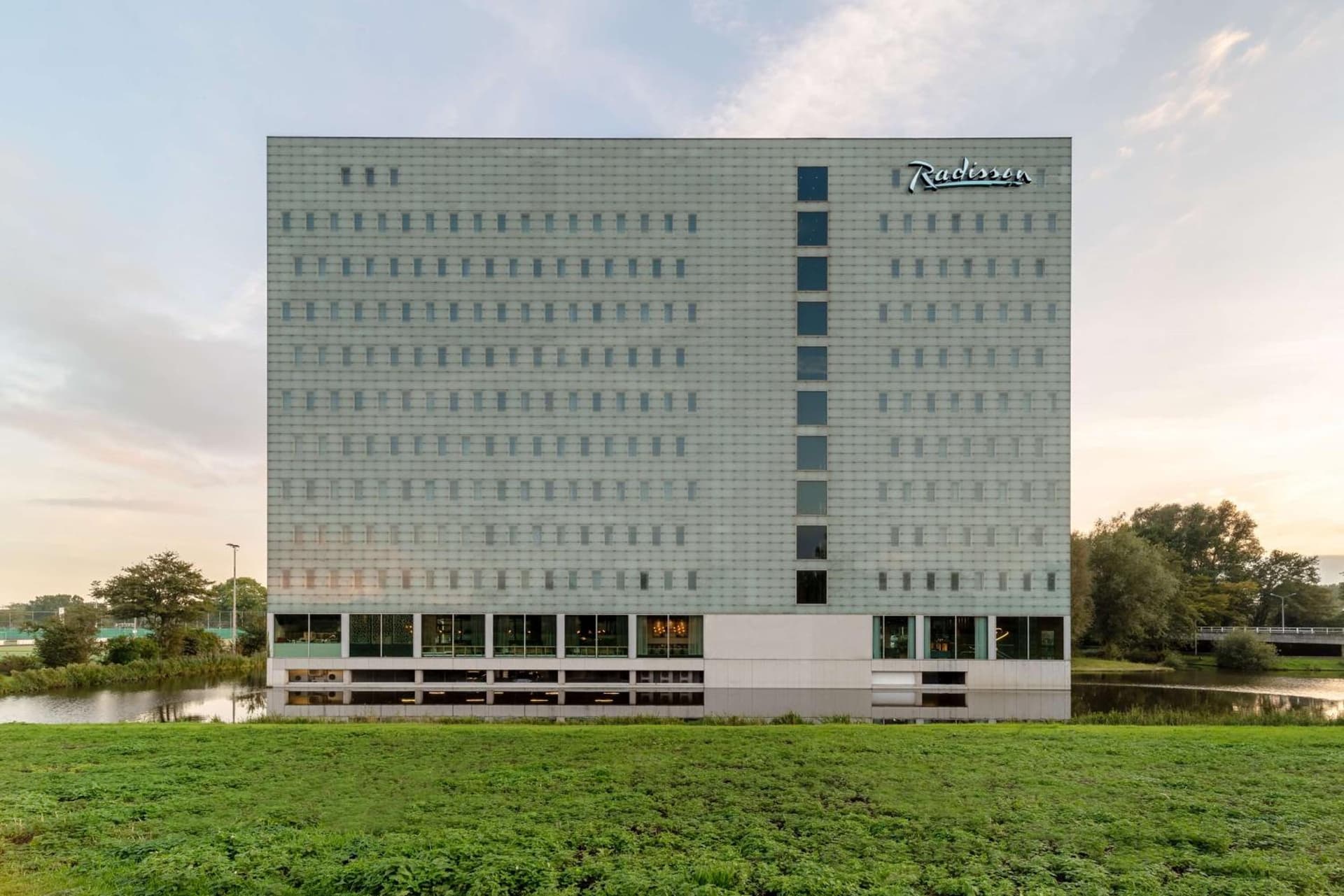 Radisson Hotel & Suites Amsterdam South