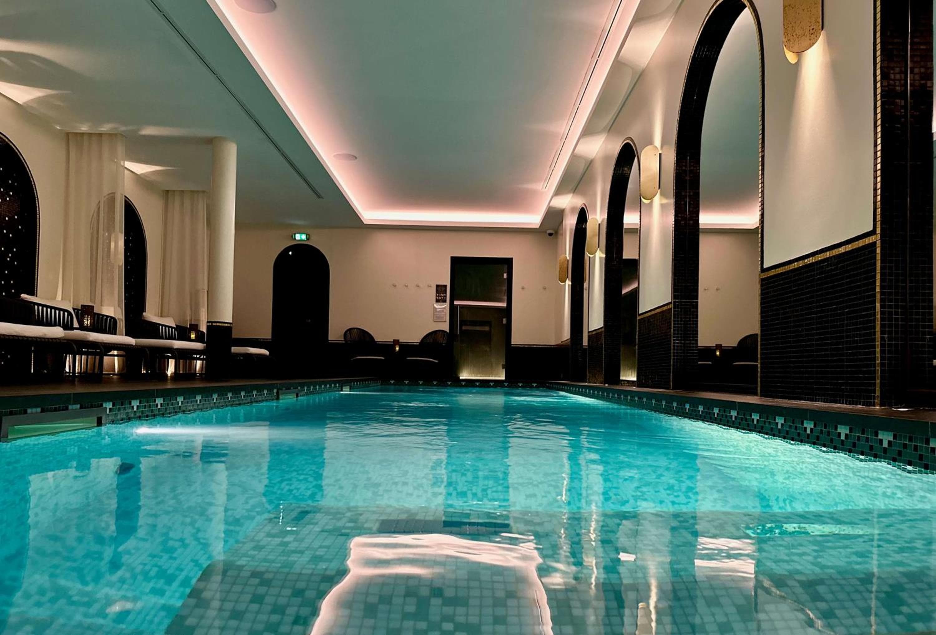 Best Western Plus Crystal, Hôtel, Bar & Spa