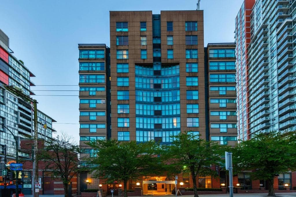 Grand Park Hotel & Suites Downtown Vancouver