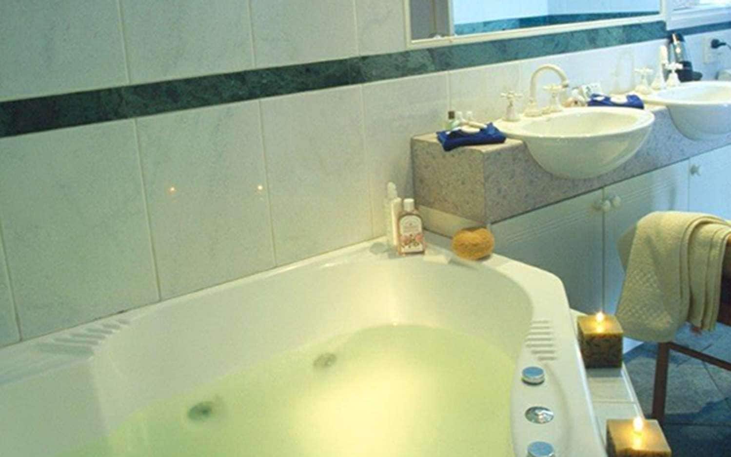 Best Western Plus The Tudor Box Hill