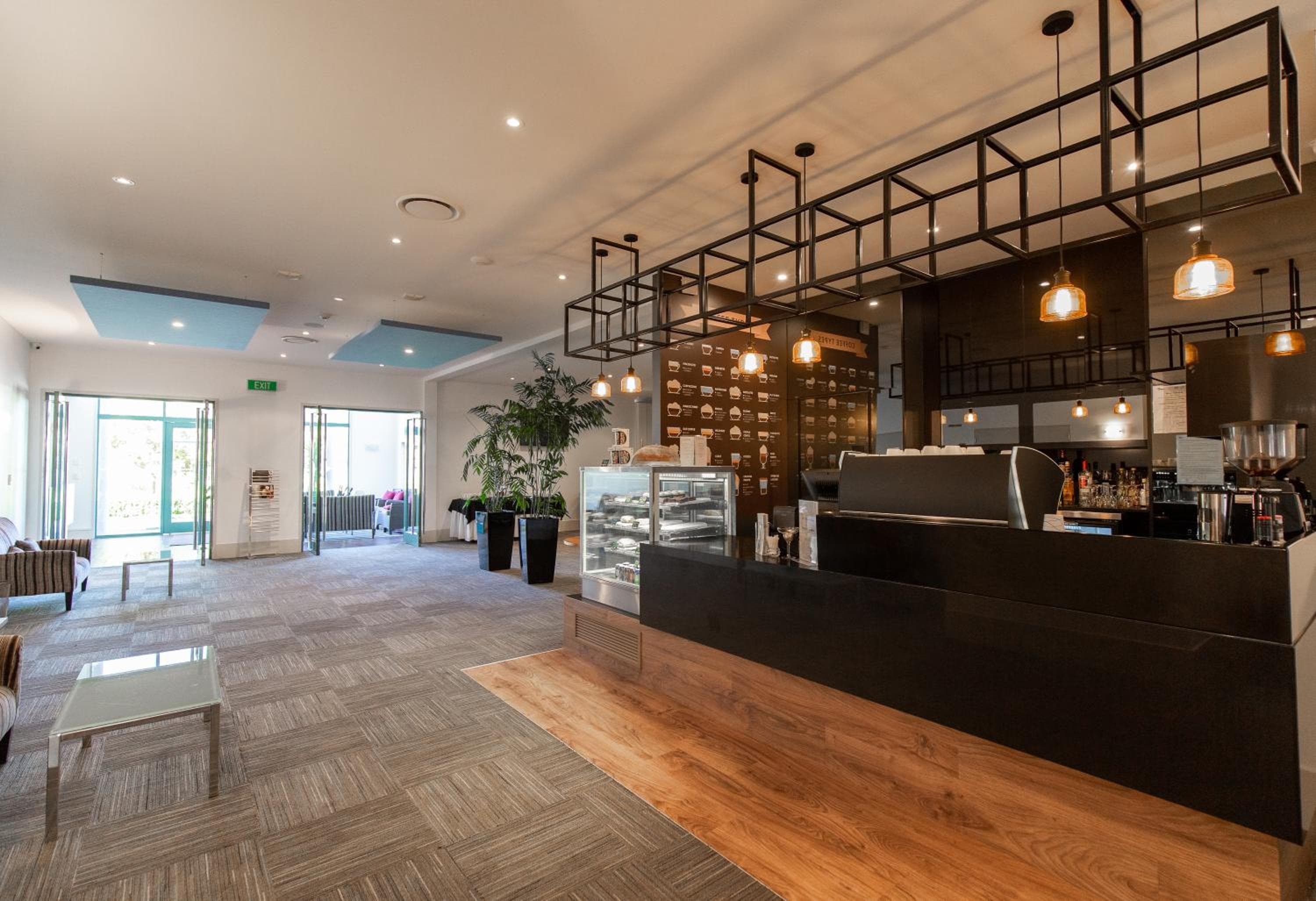 JetPark Hotel Hamilton Airport