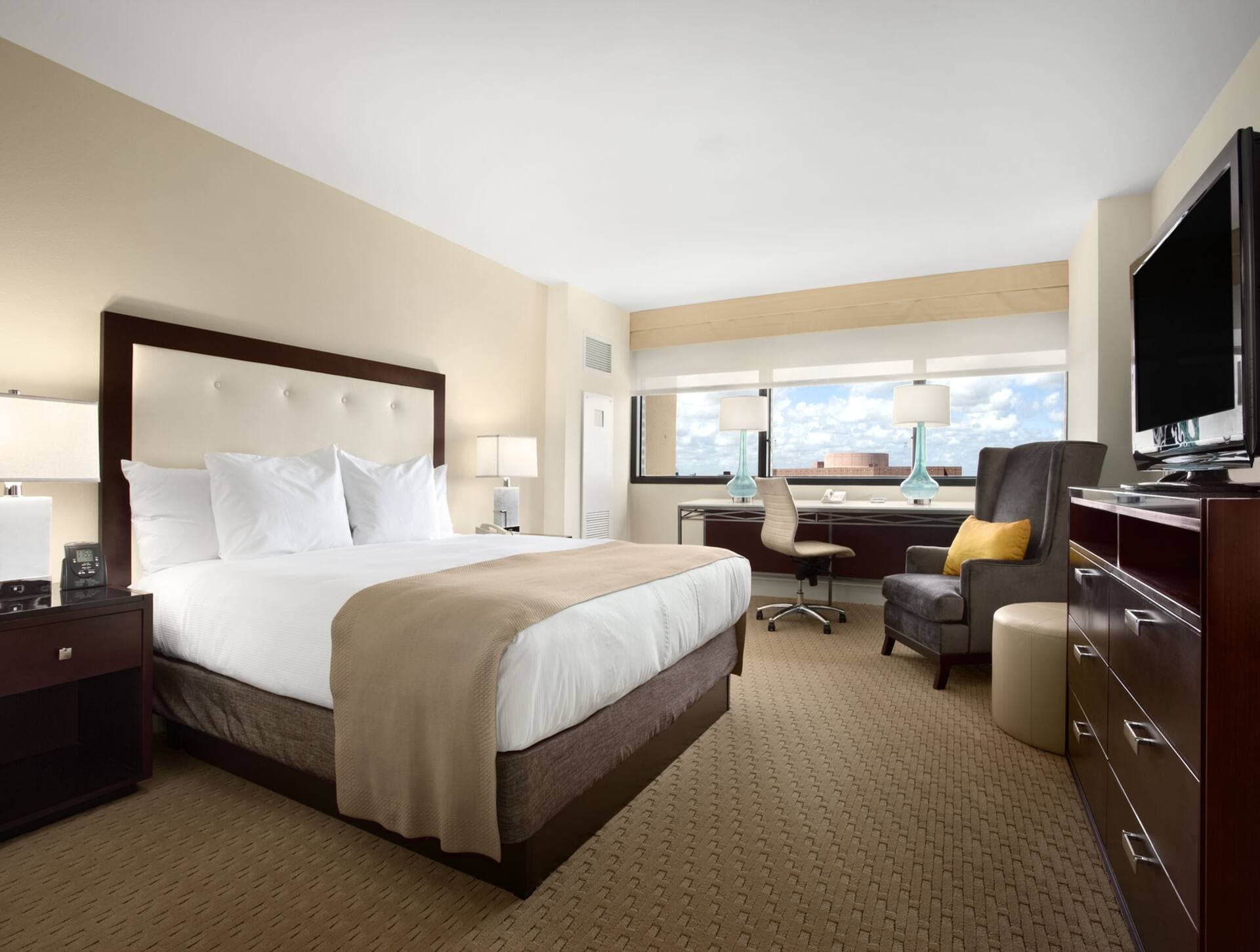 Hilton Miami Airport Blue Lagoon