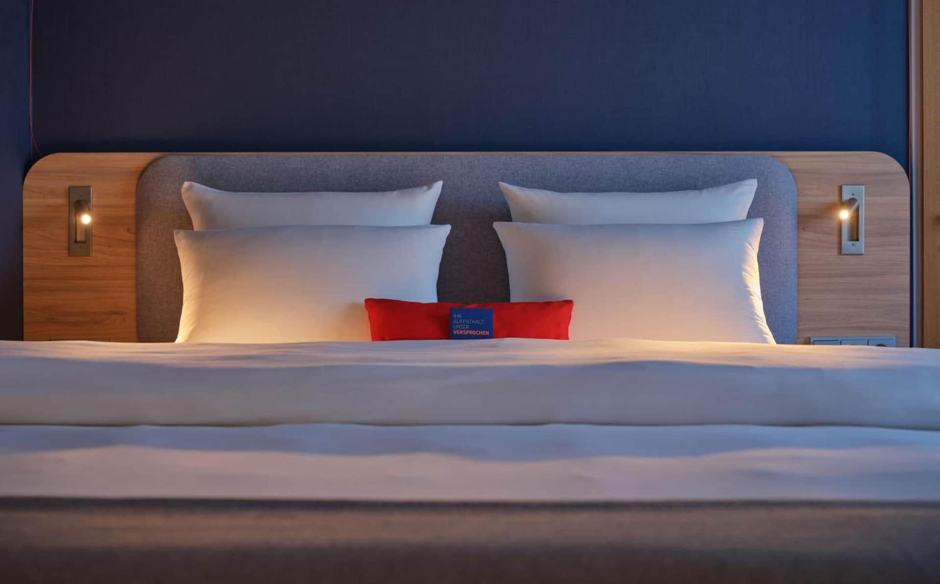 Holiday Inn Express Frankfurt Airport, an IHG Hotel