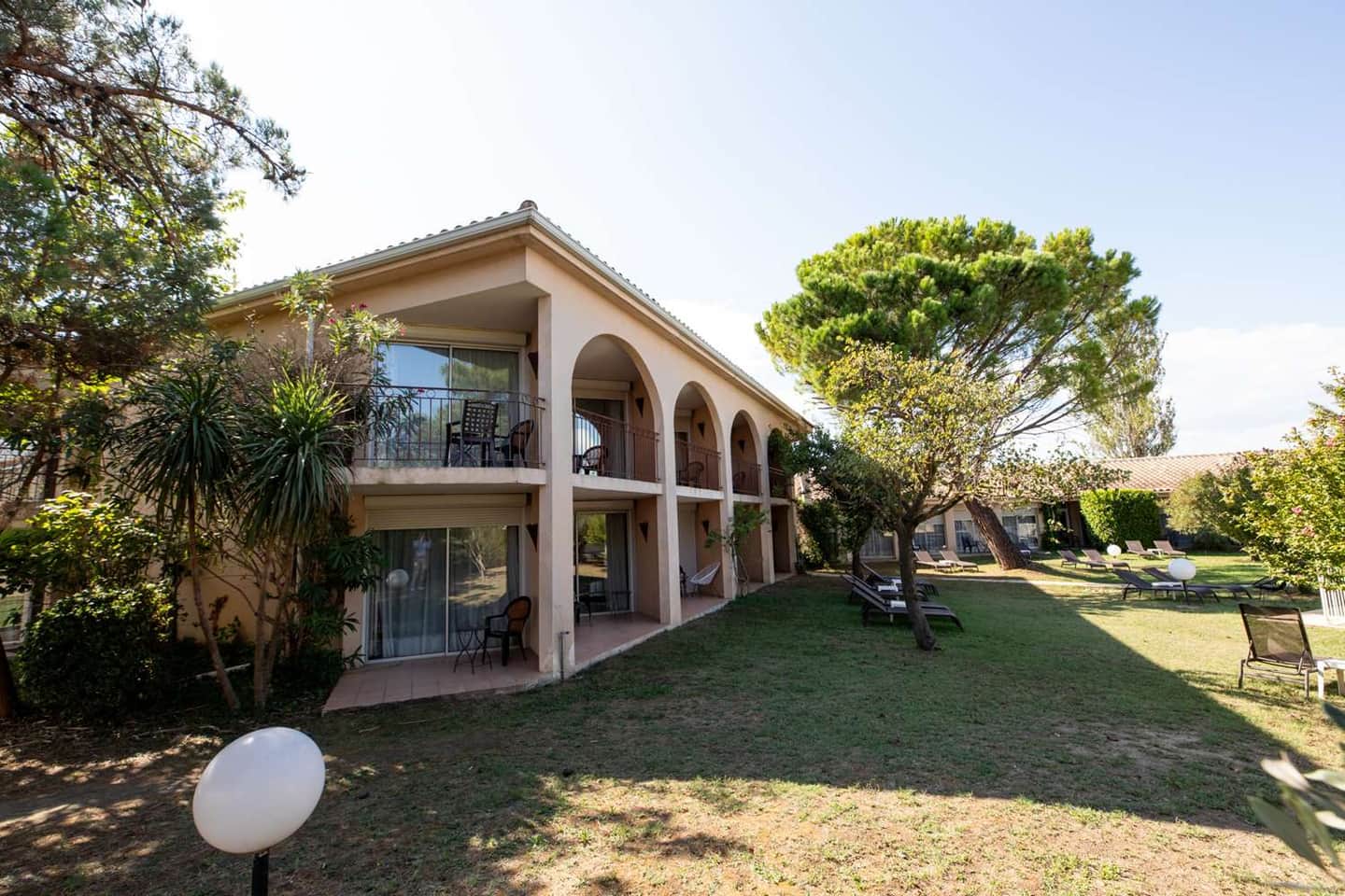Golden Tulip Avignon Le Paradou