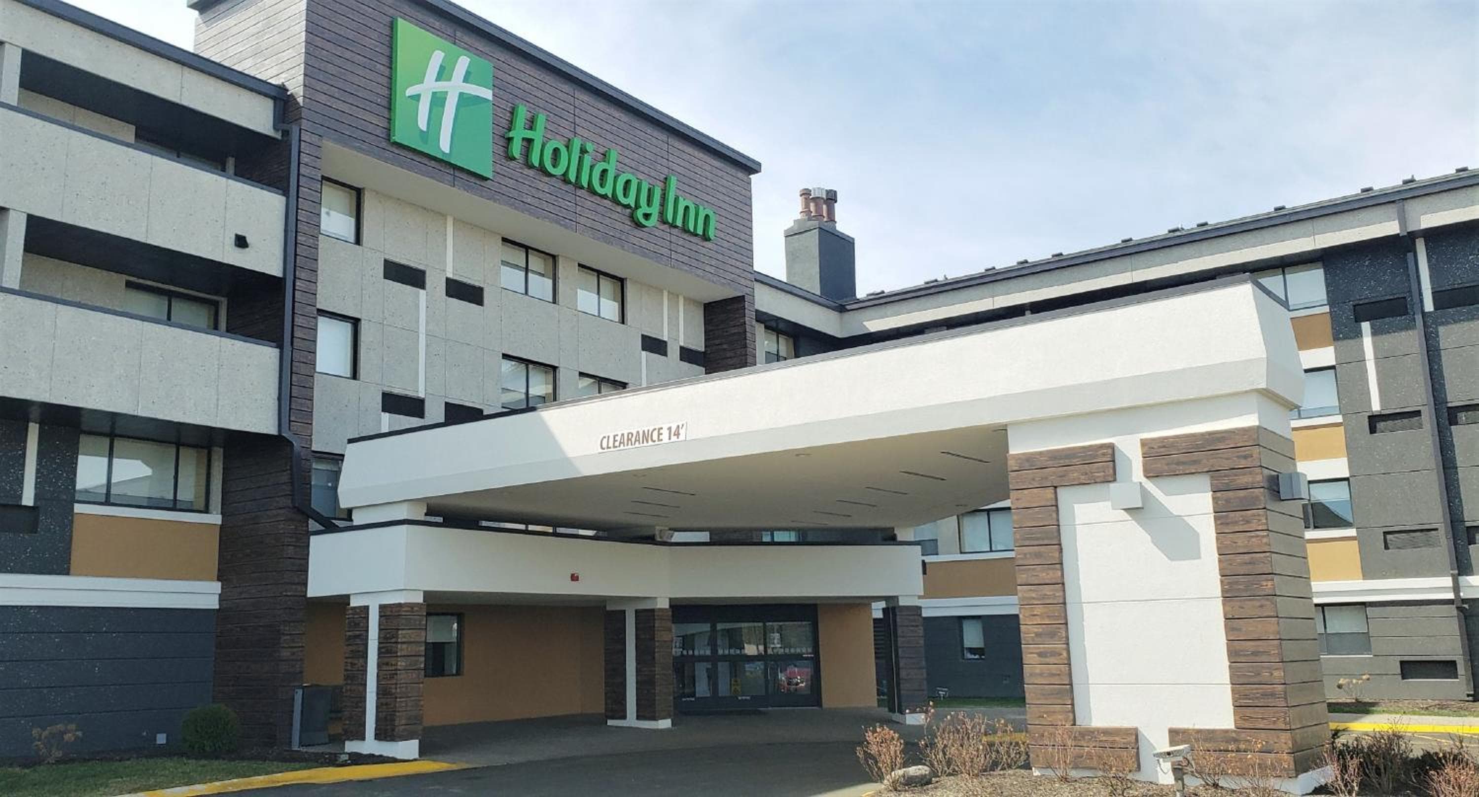 Holiday Inn Indianapolis - Airport Area N by IHG