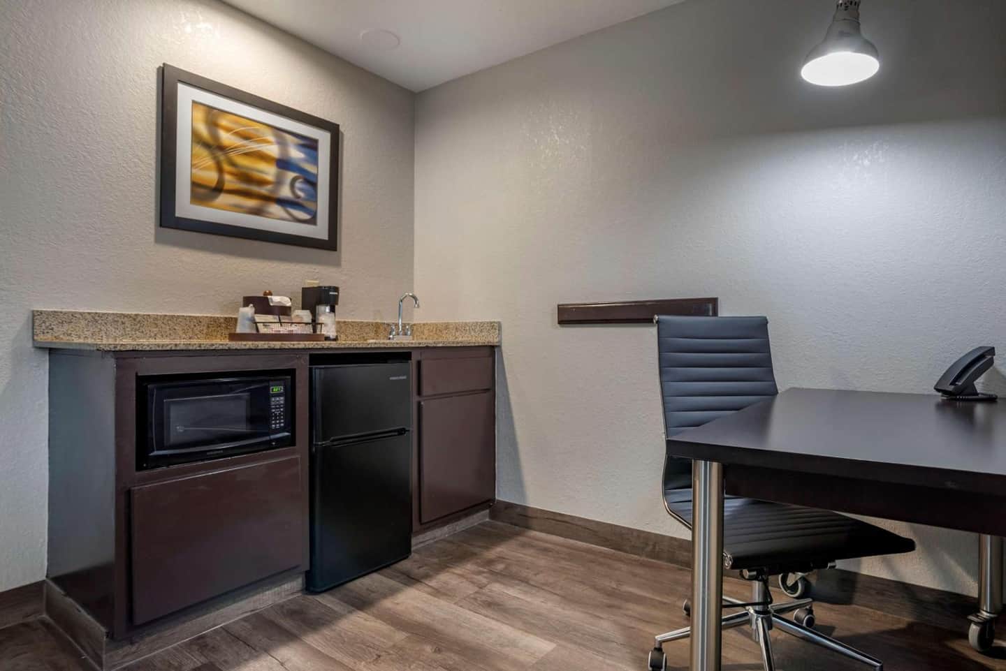 Best Western Carlton Suites