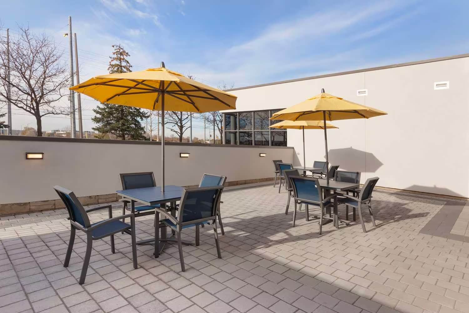 GLō Best Western Mississauga Corporate Centre